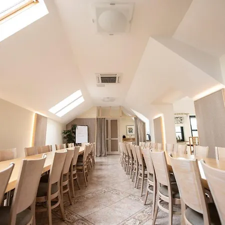 Der Winzerhof 3* 아카우