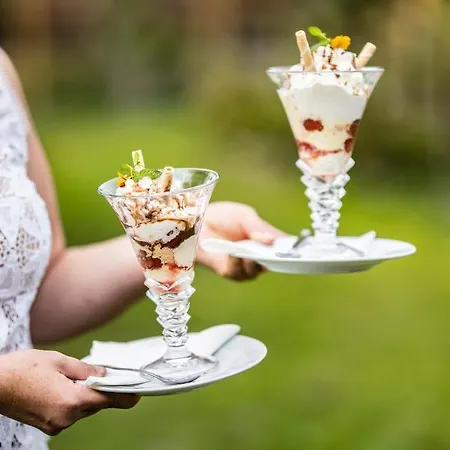 Der Winzerhof אכאו