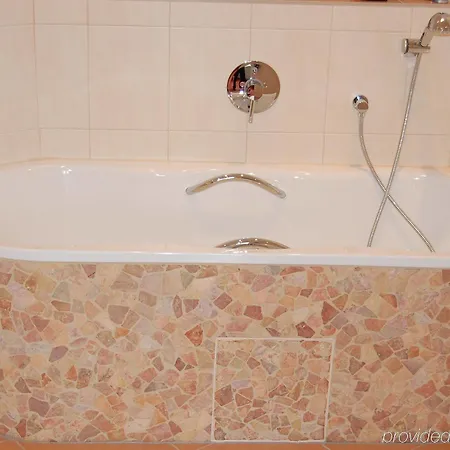 Der Winzerhof Gæstehus 3*